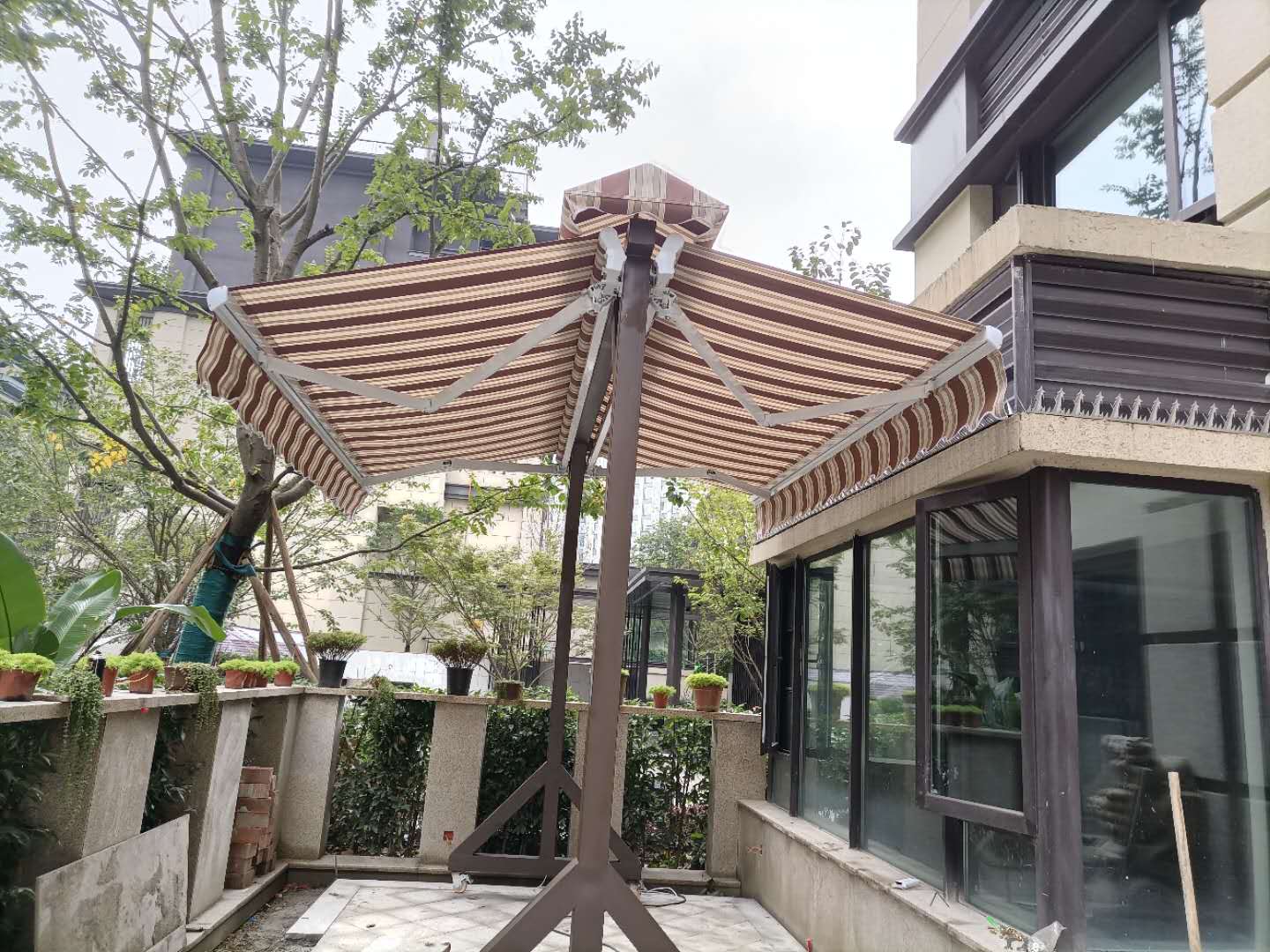 双开棚批发 - 成都智能电动遮阳雨棚_伸缩遮阳棚天幕厂家定做-四川晴
